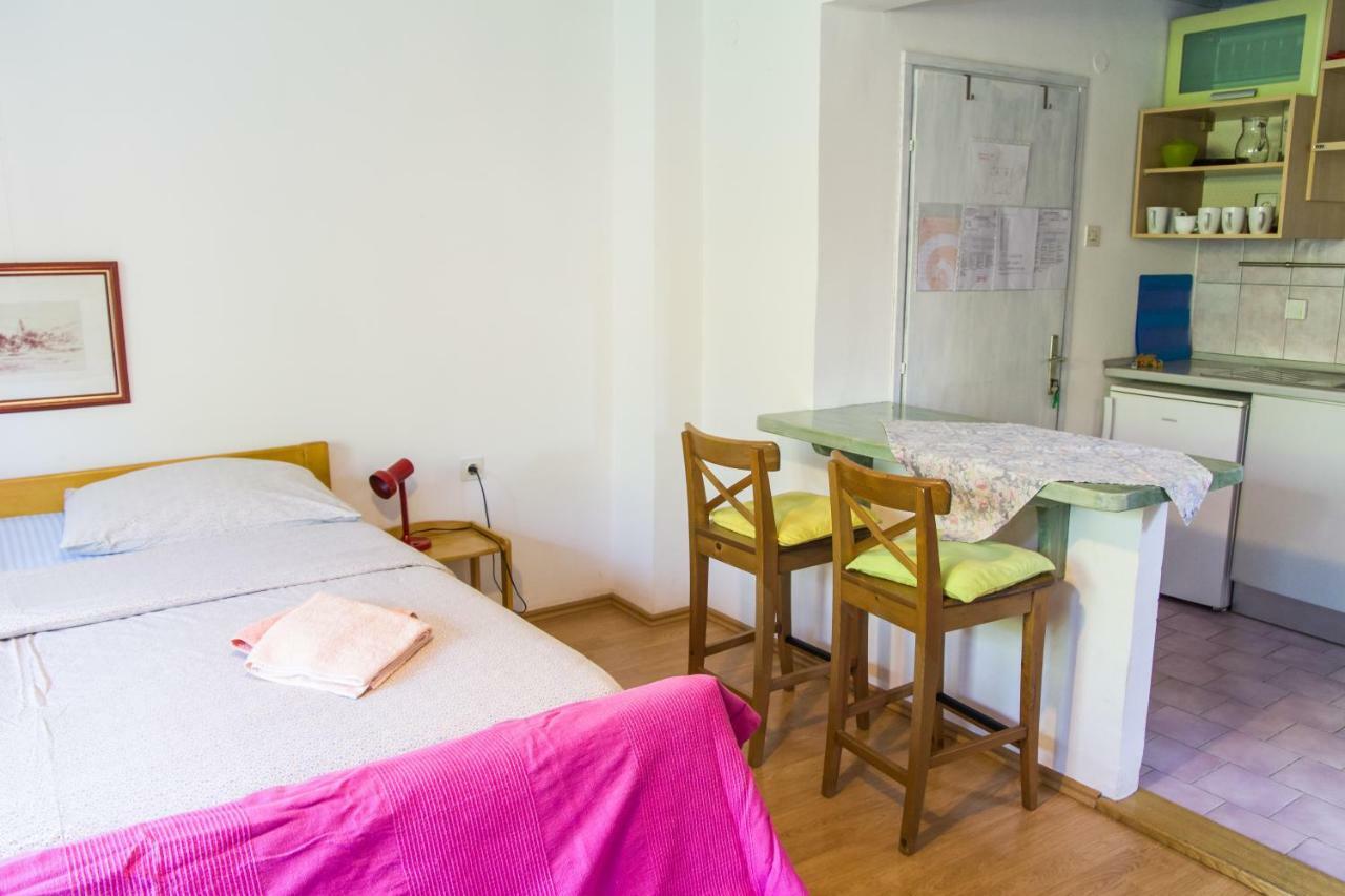 Ferienwohnung Karmen A Veli Lošinj Exterior foto