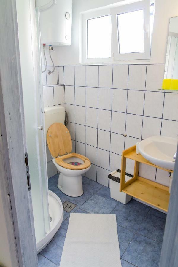 Ferienwohnung Karmen A Veli Lošinj Exterior foto
